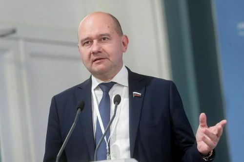 Депутат Леонов предложил аттестовывать НКО-специалистов для ухода за больными на дому